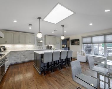 47 Whistler Road - Photo Thumbnail 8