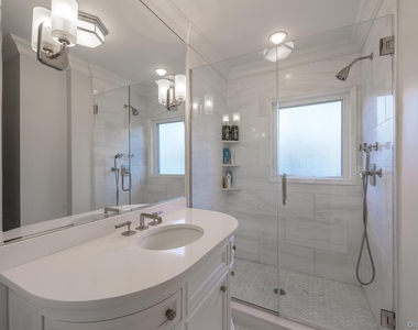 47 Whistler Road - Photo Thumbnail 15