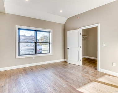 78 Roslyn Road - Photo Thumbnail 6