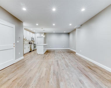 78 Roslyn Road - Photo Thumbnail 4