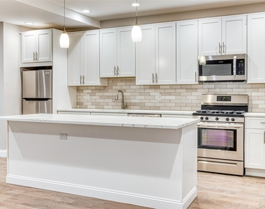 78 Roslyn Road - Photo Thumbnail 2