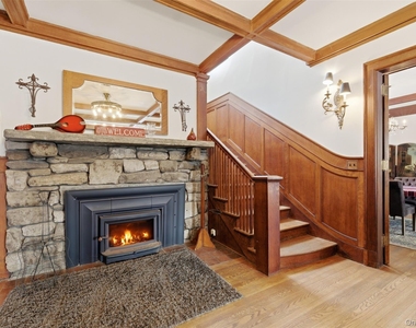 5 Trinity Place - Photo Thumbnail 11
