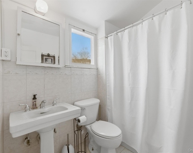 5 Trinity Place - Photo Thumbnail 29