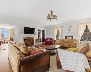 5 Trinity Place - Photo Thumbnail 14