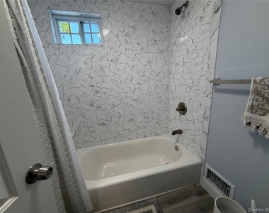 59 Lincoln Avenue - Photo Thumbnail 8
