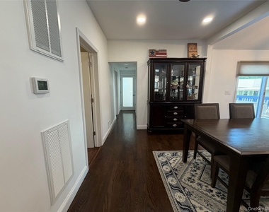 59 Lincoln Avenue - Photo Thumbnail 5