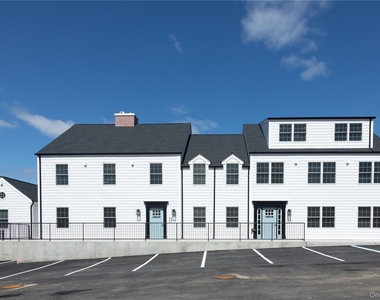 1090 New York Avenue - Photo Thumbnail 13