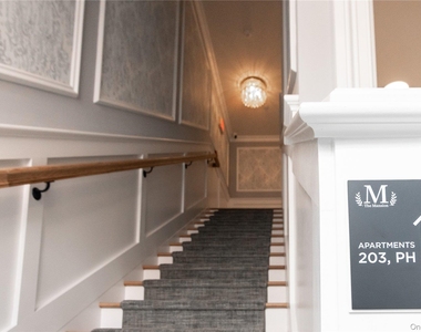 1090 New York Avenue - Photo Thumbnail 11
