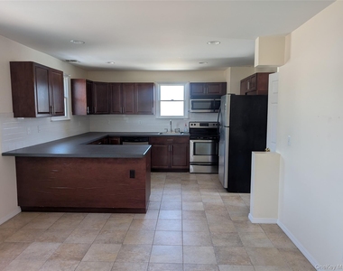 317 Bedford Avenue - Photo Thumbnail 2
