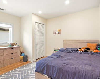 56 Wainwright Street - Photo Thumbnail 6