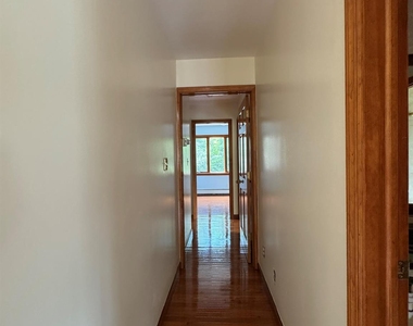 227 Beverly Road - Photo Thumbnail 16