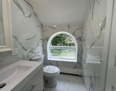 227 Beverly Road - Photo Thumbnail 10