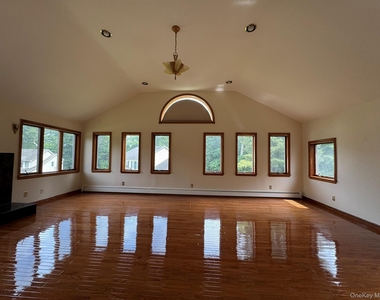 227 Beverly Road - Photo Thumbnail 15