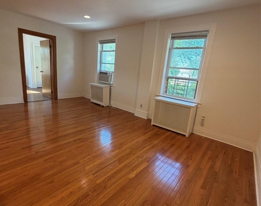 837 White Plains Road - Photo Thumbnail 3