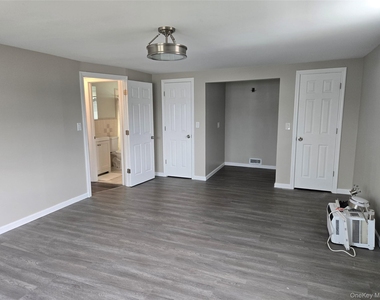 35 Keegan Street - Photo Thumbnail 6