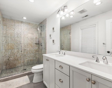 77 Lakeview Avenue - Photo Thumbnail 19