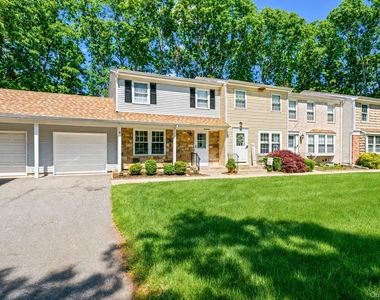 17 Bartlett - Photo Thumbnail 22