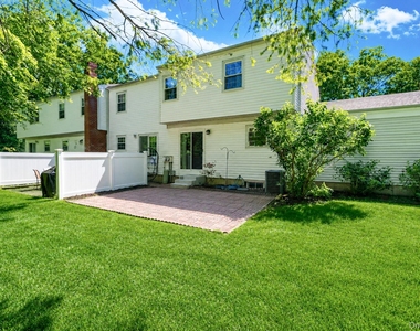17 Bartlett - Photo Thumbnail 26