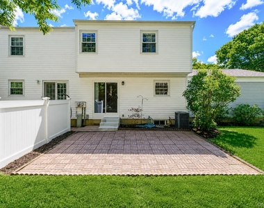 17 Bartlett - Photo Thumbnail 24