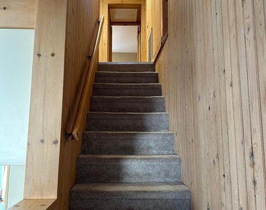 168 Pine Hill - Photo Thumbnail 5