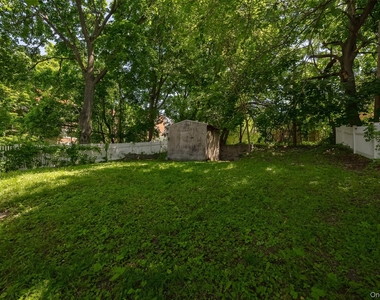 29 Delano Street - Photo Thumbnail 13