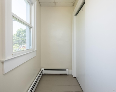 29 Delano Street - Photo Thumbnail 7