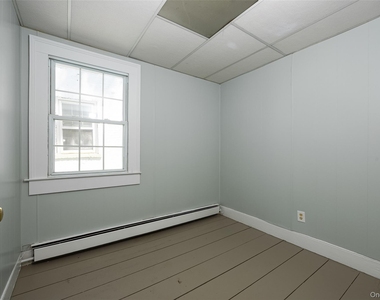 29 Delano Street - Photo Thumbnail 9