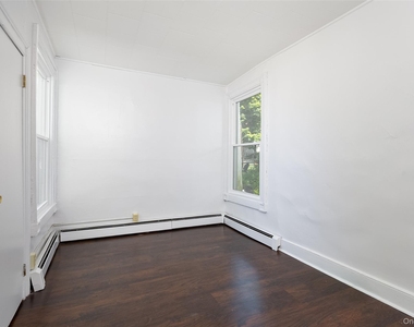 29 Delano Street - Photo Thumbnail 11