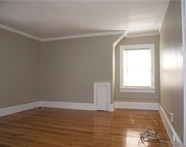 99 Maple Avenue - Photo Thumbnail 15