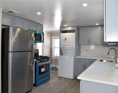 99 Maple Avenue - Photo Thumbnail 8