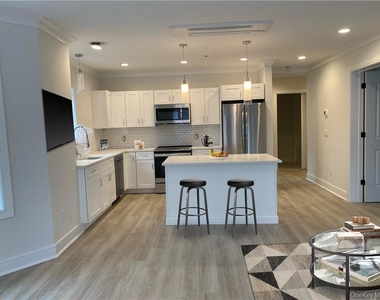 91 Bedford Road - Photo Thumbnail 2