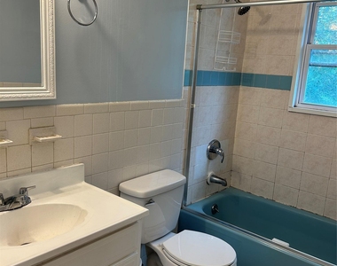 14 Walnut Avenue E - Photo Thumbnail 8