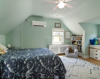 26 Riverview Avenue - Photo Thumbnail 16
