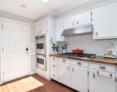 26 Riverview Avenue - Photo Thumbnail 10