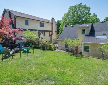 26 Riverview Avenue - Photo Thumbnail 22