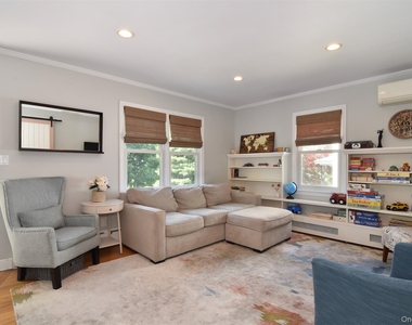 26 Riverview Avenue - Photo Thumbnail 3