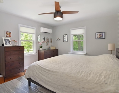 26 Riverview Avenue - Photo Thumbnail 14