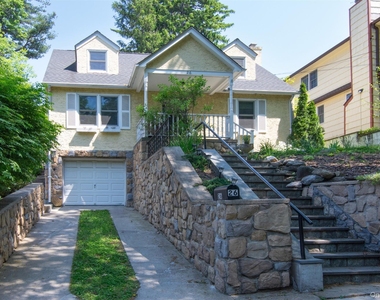 26 Riverview Avenue - Photo Thumbnail 23