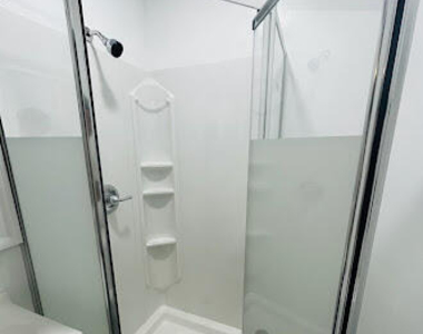 2121 Burdett Avenue - Photo Thumbnail 10