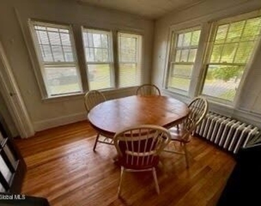 2121 Burdett Avenue - Photo Thumbnail 9