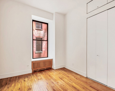Madison Avenue & e 30th st - Photo Thumbnail 6
