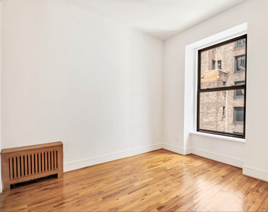 Madison Avenue & e 30th st - Photo Thumbnail 4
