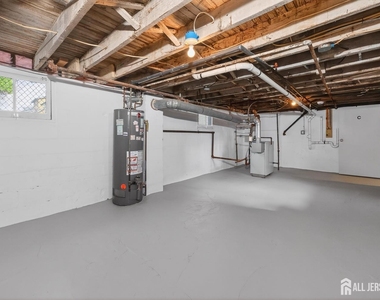 119 Vogel Place - Photo Thumbnail 7
