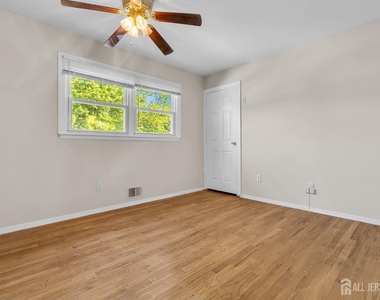43 Jonathan Drive - Photo Thumbnail 37