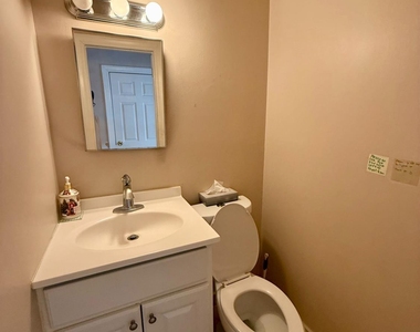 43 Jonathan Drive - Photo Thumbnail 15