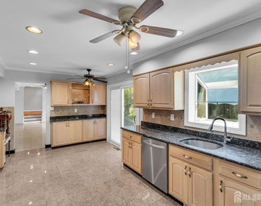 43 Jonathan Drive - Photo Thumbnail 22