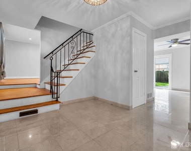 43 Jonathan Drive - Photo Thumbnail 16