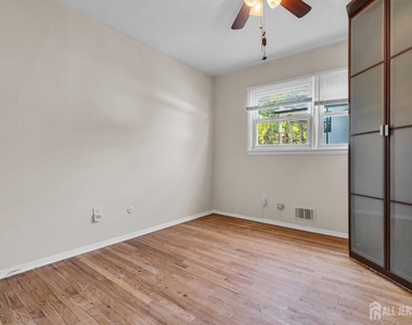 43 Jonathan Drive - Photo Thumbnail 31