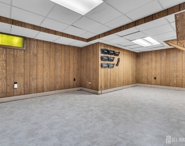 43 Jonathan Drive - Photo Thumbnail 41