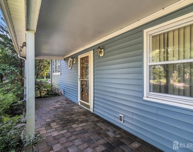43 Jonathan Drive - Photo Thumbnail 12